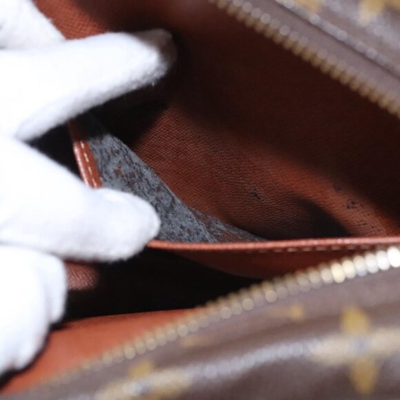 LOUIS VUITTON Monogram Compiegne 28 Clutch Bag - Picture 9 of 16